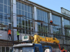 Строители ремонтируют здание комплексной детско-юношеской спортивной школы города Первомайска 
