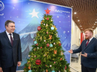 Глава ЛНР Пасечник стал Дедом Морозом для детей в рамках «Елки желаний»