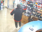 В ЛНР кража музыкальной колонки попала на камеру видеонаблюдения