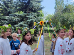 «Купальские гулянья» провели для детей в Родаково ЛНР