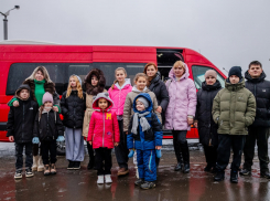 Пять семей погибших героев СВО из ЛНР отправились в Сочи на реабилитацию