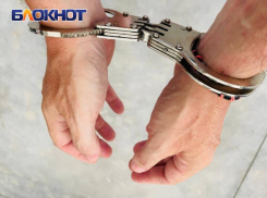 Дроппер из Алчевска похитил у пенсионера 200 тысяч