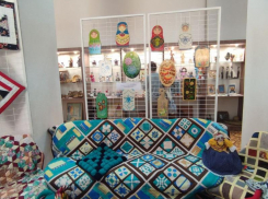 В Луганске открылась республиканская выставка народного творчества, посвященная 80-летию Победы