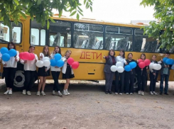 19 новых школьных автобусов приехали в учреждения образования ЛНР из Ростова-на-Дону 