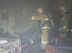 Пострадавший был без сознания: в жилом доме Луганска произошёл пожар 