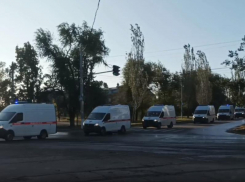 Колонну из 11 автомобилей скорой помощи заметили на улицах Луганска 
