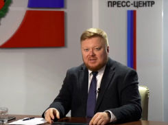 Министр образования рассказал о внедрении электронных журналов и дневников в школах ЛНР