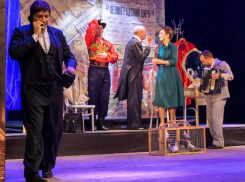 Луганский музыкально-драматический театр имени Голубовича открыл 85-й театральный сезон