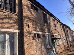 ВСУ ударили по жилому дому в Перевальске ЛНР