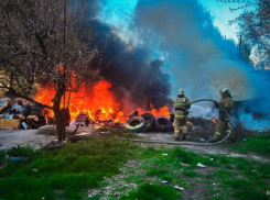 Борьба с огнем под Северодонецком ЛНР продолжается