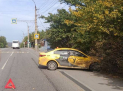В Луганске таксист сбил подростка, а в Ровеньках в ДТП погиб велосипедист
