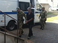 Угрожал гранатой: в Старобельске ЛНР пенсионер пытался взорвать полицейских 