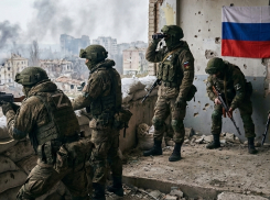 Подоляка: бойцы ВС РФ героически держат оборону в Купянске