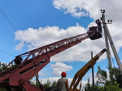 Энергетики продолжают возвращать жизнь в поселок Нижнее ЛНР