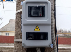 Замерзающие жители Алчевска ЛНР остались без электричества