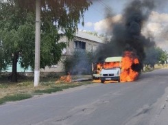 Беспилотник нанес удар по гражданскому микроавтобусу в Сватово ЛНР