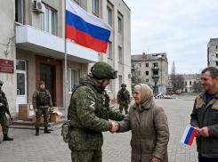 Новости СВО: Запад спонсирует мародерство ВСУ, русские войска берут под контроль центр Тернового