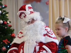 Дед Мороз из Росгвардии: в ЛНР прошла предновогодняя акция для детей