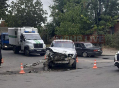 В Луганске произошло ДТП с участием автобуса