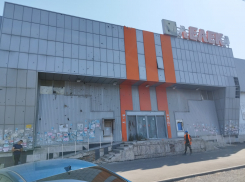 Разбитое здание бывшего супермаркета в районе луганского автовокзала сдадут в аренду