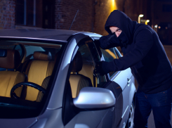 24-летнего угонщика автомобиля из Алчевска ЛНР задержали правоохранители