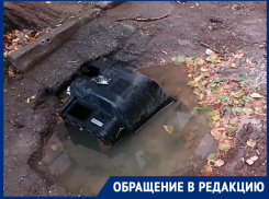 Дом в центре Луганска на грани разрушения: проблема с канализацией не решается годами