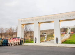 В ЛНР завершили реконструкцию мемориального комплекса на реке Миус