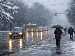 ЛНР накроет мокрый снег и гололед: чего ждать 4 марта