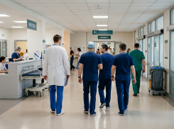 Врачи-ветераны СВО вернулись к работе в больницах ЛНР