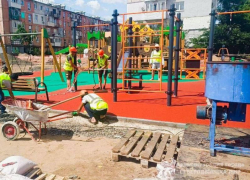 Новые детские и спортивные площадки строятся в прифронтовом Северодонецке ЛНР