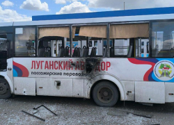 Вражеский дрон атаковал автобусную остановку в Сватово ЛНР, есть раненые