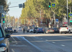 Дорогу в районе Чапаева в Луганске перекрыли из-за интересной находки