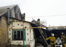 Семья из села ЛНР осталась без крыши над головой в результате пожара 
