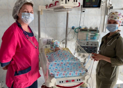 Врачи Луганской детской больницы спасли недоношенного ребенка