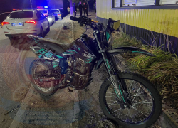 Луганские полицейские ищут сбежавшего с места ДТП мотоциклиста