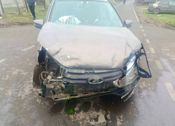 Два ребенка-пассажира иномарки пострадали в результате ДТП в Луганске