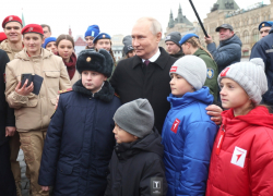 «Хороший город, но многое еще нужно сделать»: Владимир Путин о Луганске