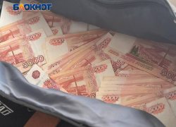 В ЛНР задержали двух пособников аферистов, которые похитили у пенсионерок более 1,5 млн рублей