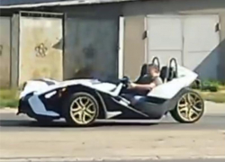 В Луганске заметили необычное транспортное средство