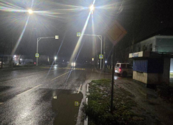 Автомобиль сбил ребенка и пенсионерку на пешеходном переходе