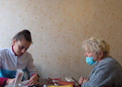 Антрацитовские медики проводят диспансеризацию в отдаленных районах ЛНР