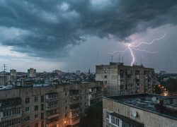 В ЛНР 5 августа ожидаются дожди с грозами, град и жара