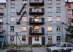 В ЛНР сформировали перечень многоквартирных домов с «признаками аварийности»