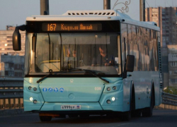 В автобусах Луганска заработала система безналичной оплаты проезда 
