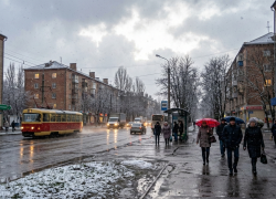 МЧС предупреждает жителей ЛНР о резком ударе стихии