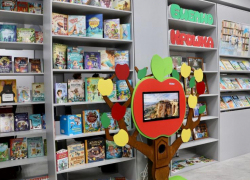 От игр до интерактива: в ЛНР открылась модельная библиотека для детей