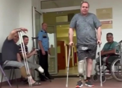 Помогли встать на ноги: врачи московской клиники провели протезирование мобилизованному ЛНР 