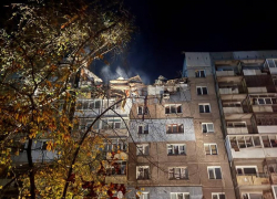 Два человека погибли под завалами после сильного взрыва в многоквартирном доме в Алчевске, ЛНР