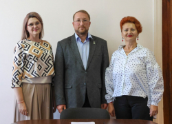 Первый земский работник культуры прибыл в ЛНР