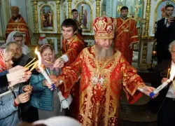 ЛНР встретила Светлое Христово Воскресение торжественным богослужением и молитвой о мире